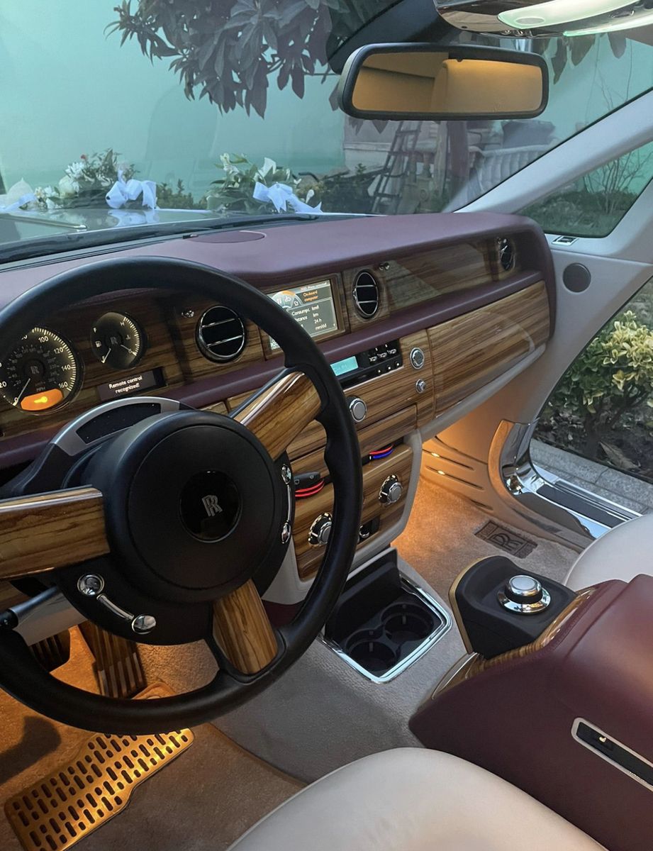 Rolls royce phantom coupe