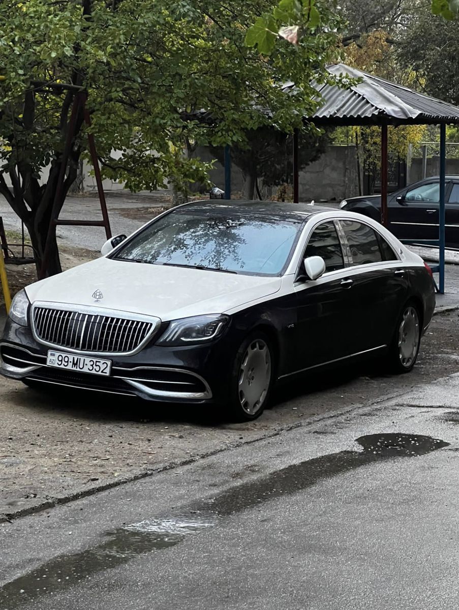 Mercedes-maybach s-class black white